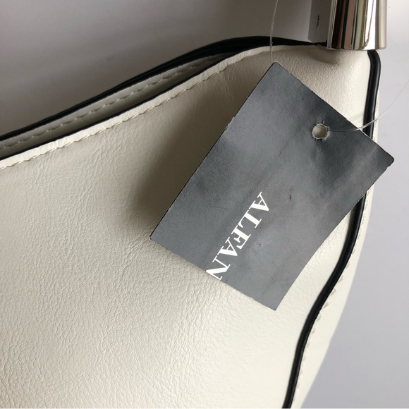 Alfani Bangle Hobo Bag, White, NWT - Picture 8 of 9